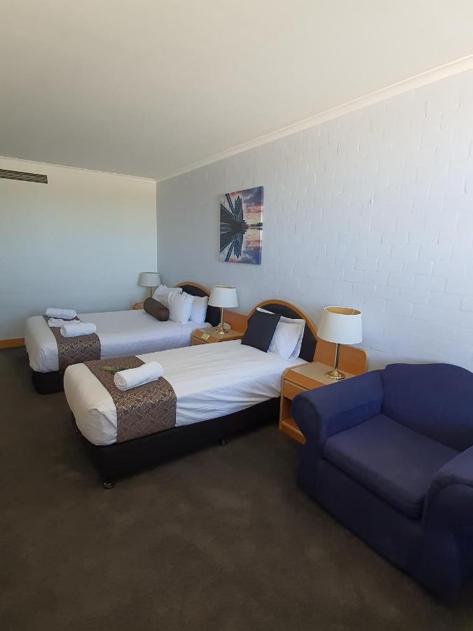 Capital Airport Motel Queanbeyan Exteriör bild