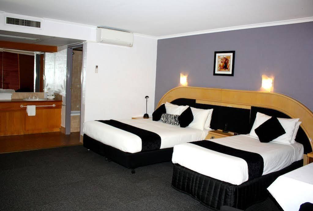 Capital Airport Motel Queanbeyan Exteriör bild
