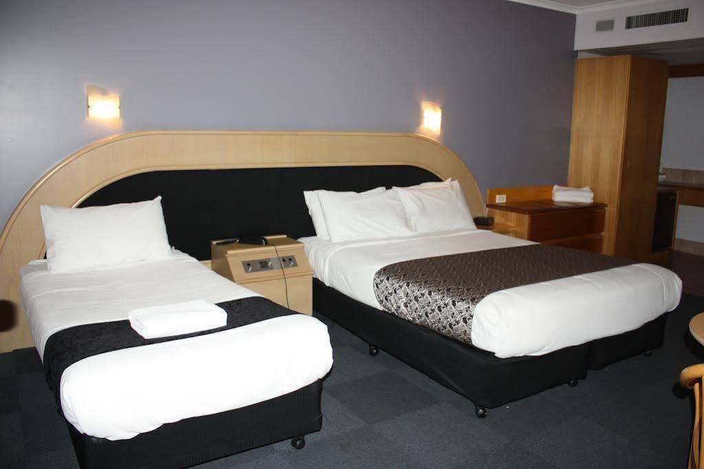 Capital Airport Motel Queanbeyan Exteriör bild