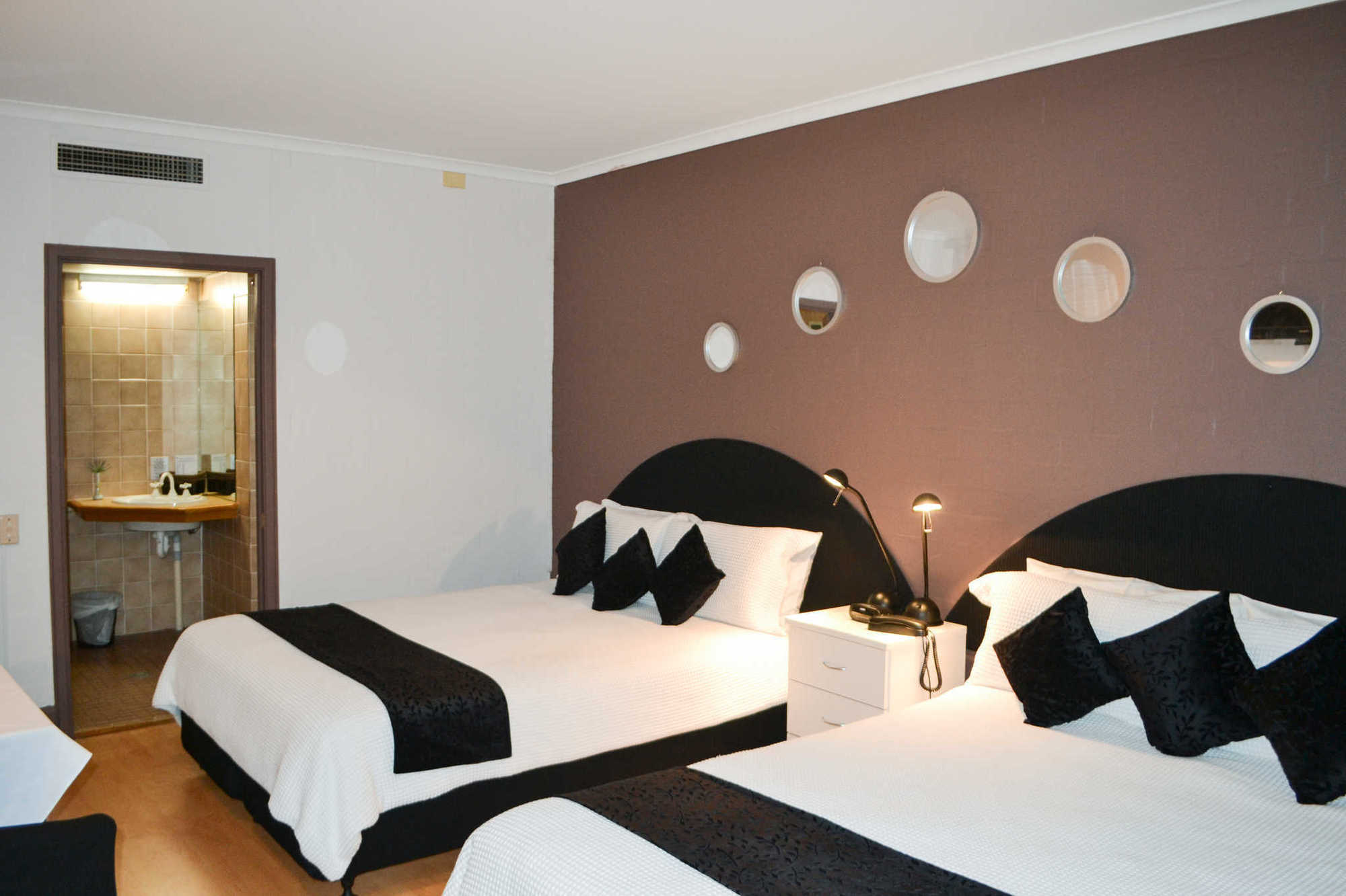 Capital Airport Motel Queanbeyan Rum bild